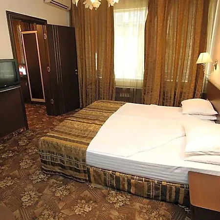 ومطعم ذا هاوس