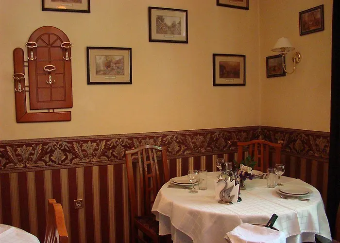 & Restaurant The House 2* Sofia