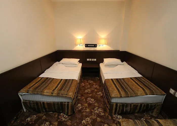 & Restaurant The House Hotel 2*